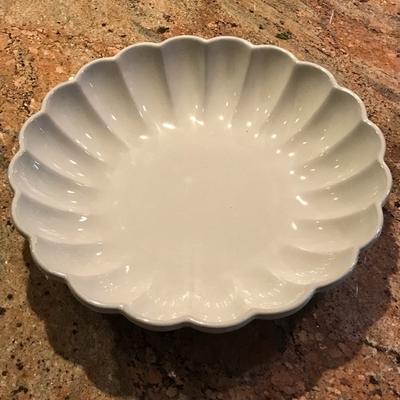 98oz Scalloped-Edge Stoneware Serving Bowl - Hearth & Hand with Magnolia - Picture 5 of 5